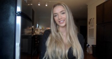 Top OnlyFans Girl Shares Her Insecurities!
