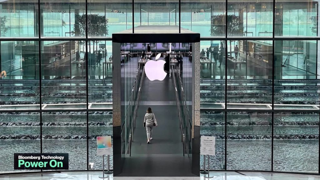 Apple Expects Up to  Billion Revenue Dropoff
