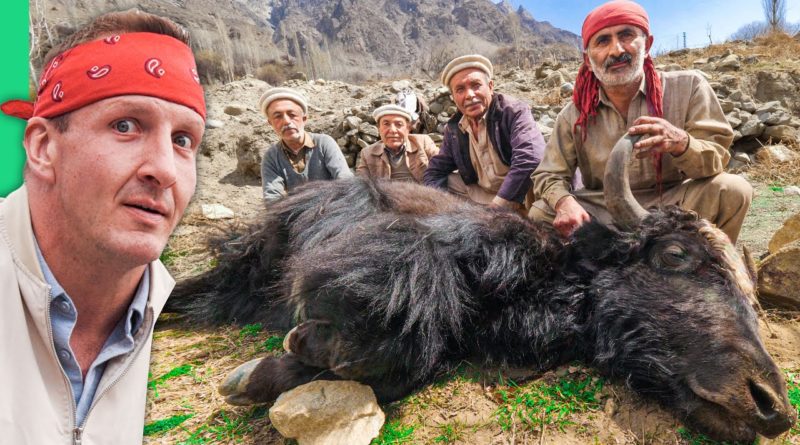 Cooking Entire YAK!! Pakistani Mountain Food in Hunza!!