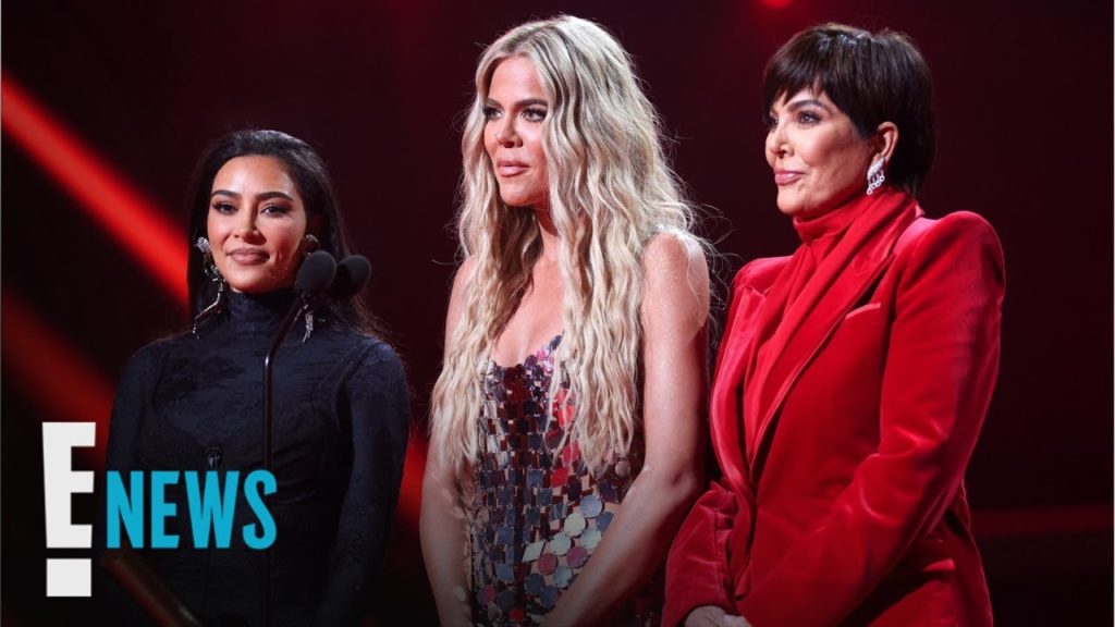 Khloé Kardashian Defends Herself on Twitter After 2021 PCAs | E! News