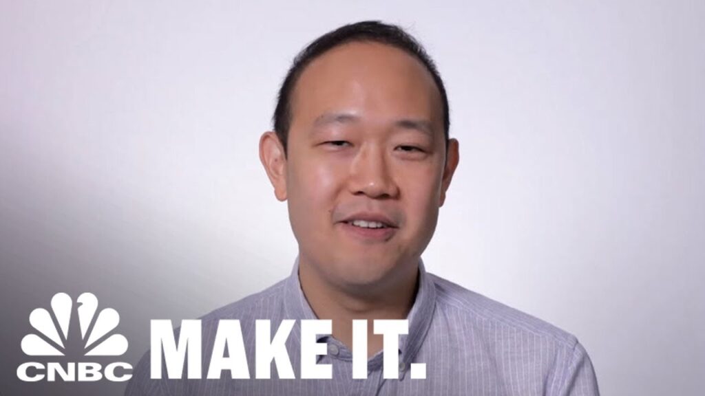 Here’s Why The CEO Of This Company With 0 Million In Sales Still Flies Economy | CNBC Make It.