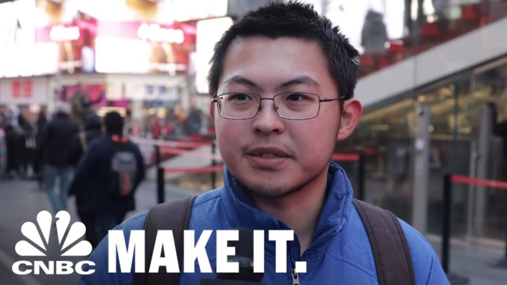 How The Way You Tip Could Save You Over 400 A Year | CNBC Make It.