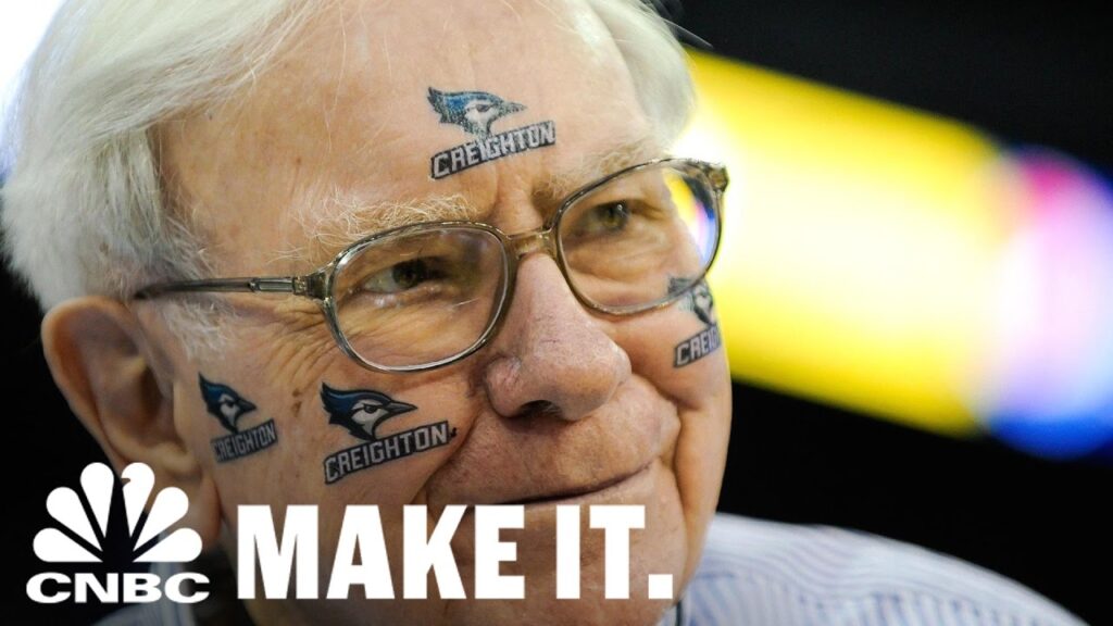 Warren Buffett Offering Another Ridiculous Prize For A Winning March Madness Bracket | CNBC Make It.