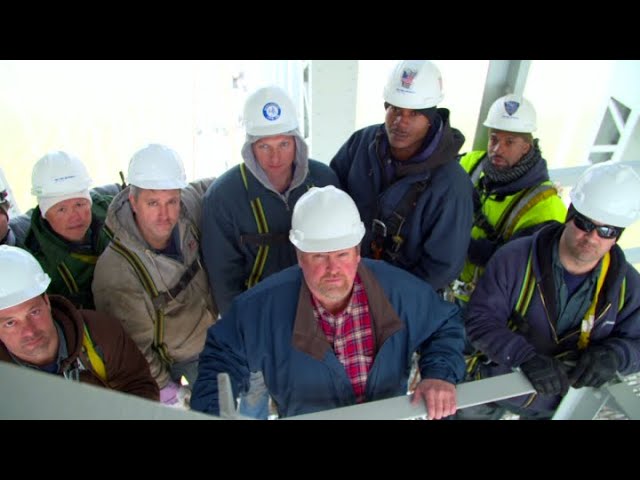 These Painters Have One Of The Scariest Jobs In The World