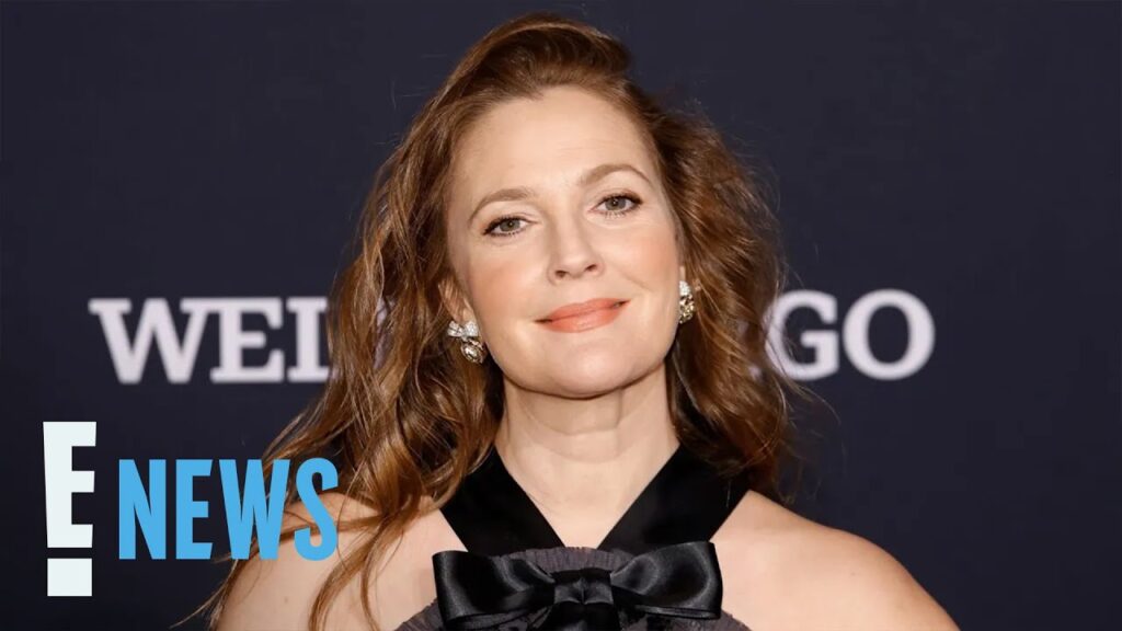 Drew Barrymore Gets First HOT FLASH On-Air…With Jen Aniston By Her Side! | E! News